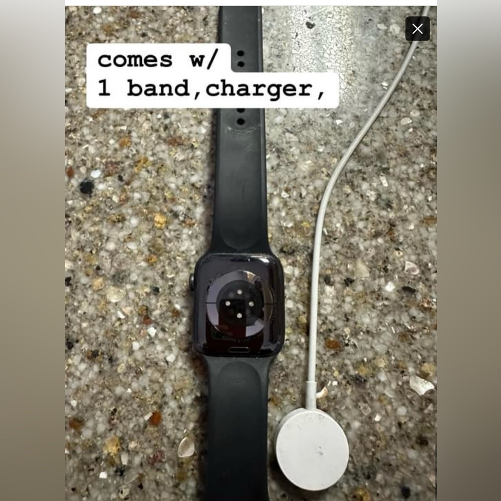 Apple 6 series watch. like new